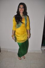 at Manoj Tiwari_s house warming party in Andheri, Mumbai on 23rd July 2012 (72).JPG